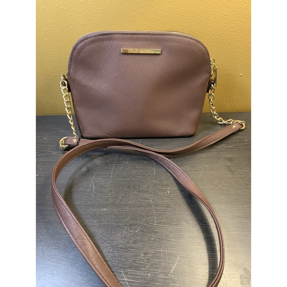 Steve‎ Madden BMaggie Crossbody Bag Purse Burgundy  Dome Gold Chain Strap